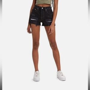 NWT Levi’s Women's 501 Shorts Distressed Black